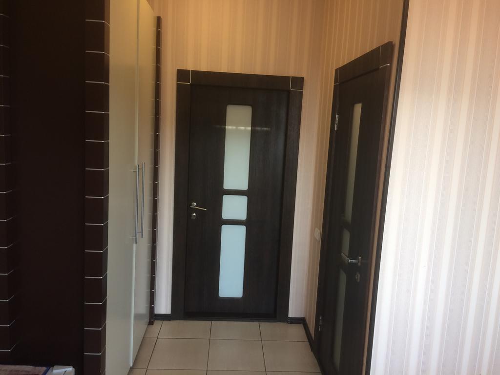 Hotel Grant Pesochin Bagian luar foto